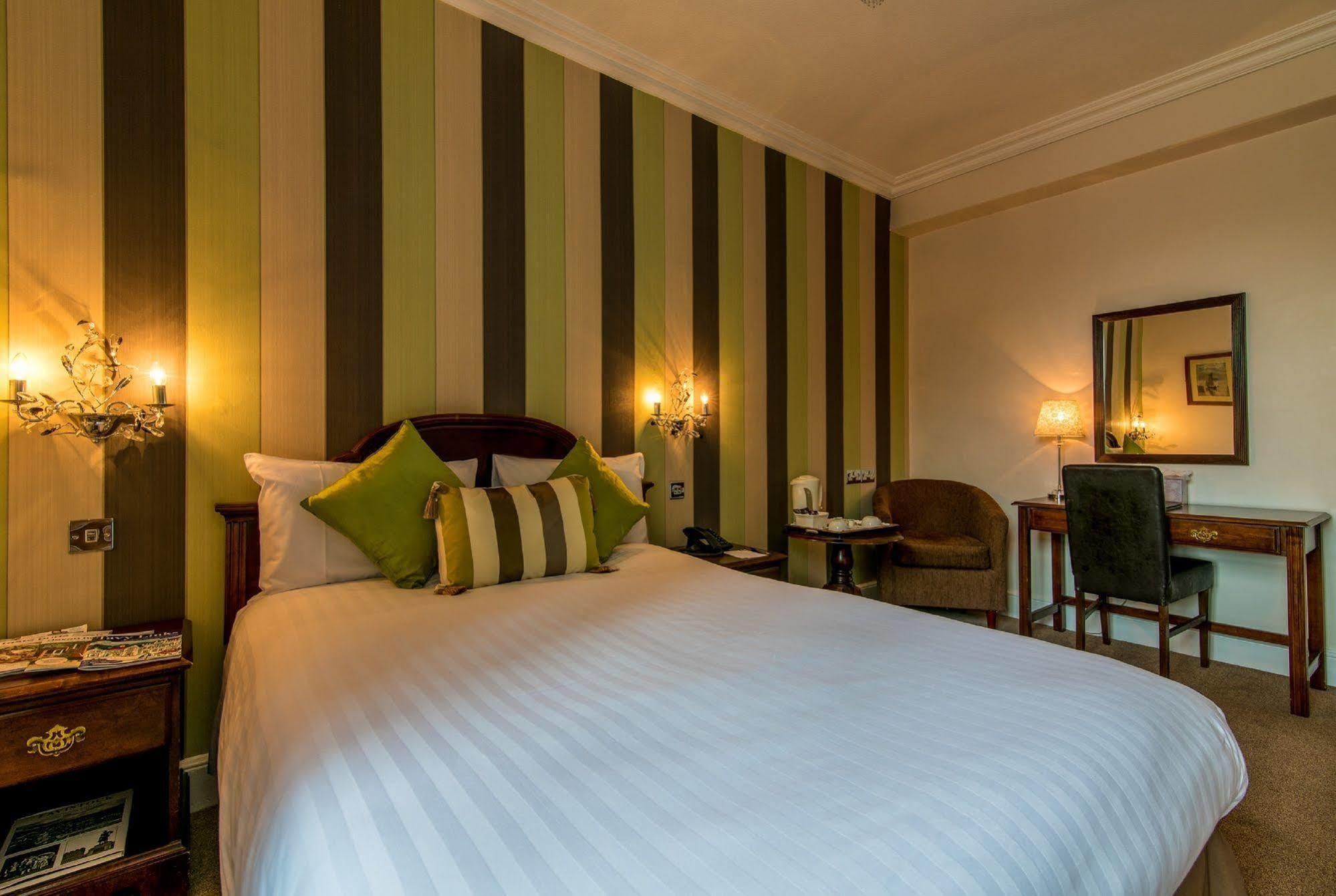 Bedford Hotel Tavistock  Exterior photo
